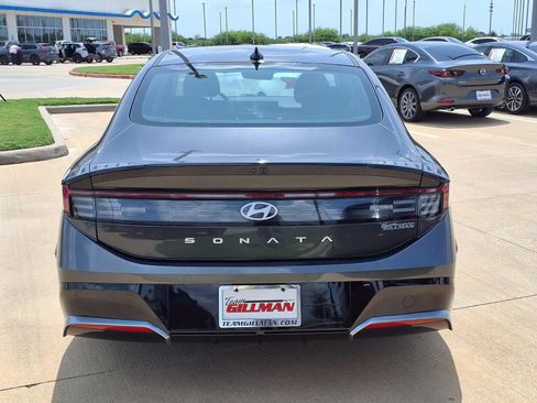 Used 2025 Hyundai Sonata SEL FWD image 6