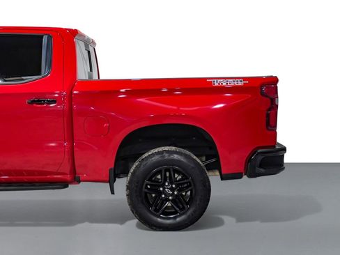 Used 2021 Chevrolet Silverado 1500 LT Trail Boss w/ Convenience Package II image 11