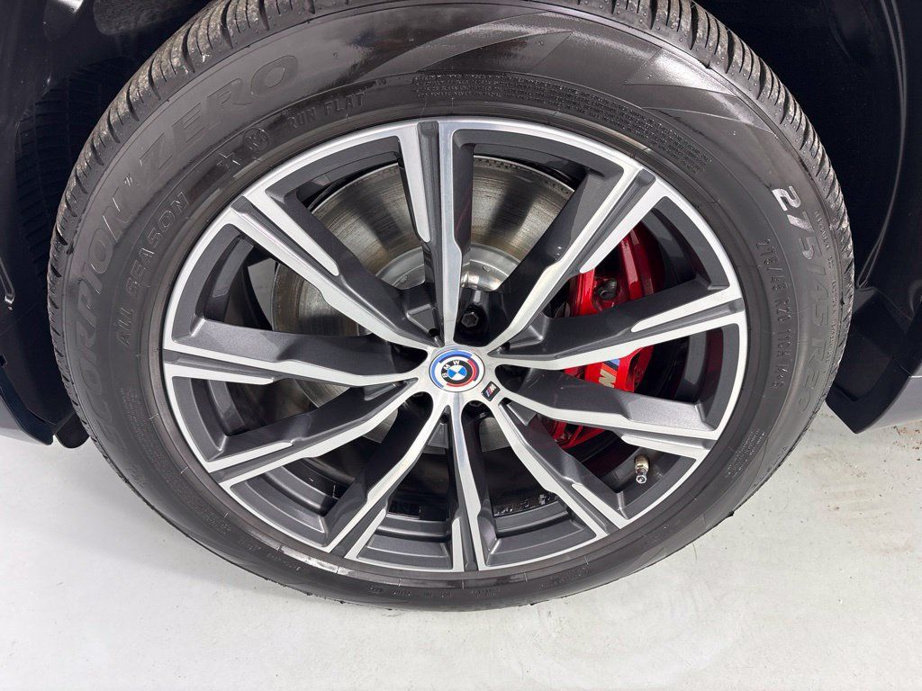 Used 2023 BMW X5 M50i w/ Executive Package AWD/4WD image 9