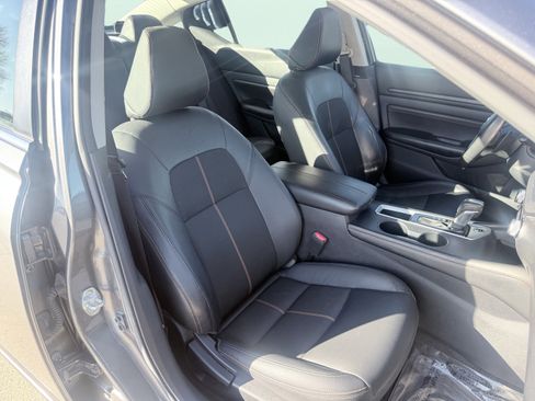 Used 2022 Nissan Altima 2.5 SR image 43