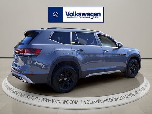 New 2026 Volkswagen Atlas Peak Edition AWD/4WD image 7