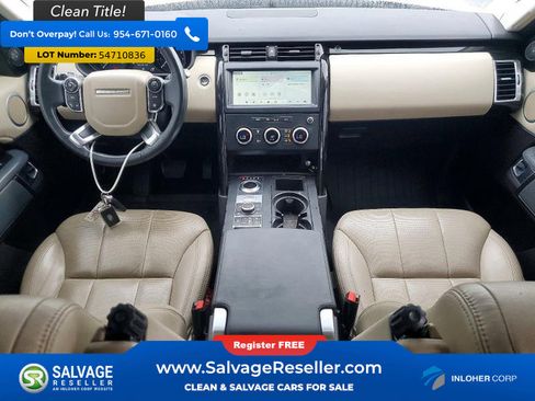 Used 2018 Land Rover Discovery SE AWD/4WD image 10