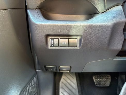 Certified 2025 Toyota RAV4 XLE AWD/4WD image 24