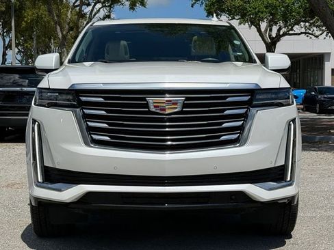 Used 2023 Cadillac Escalade ESV Premium Luxury Platinum AWD/4WD image 2