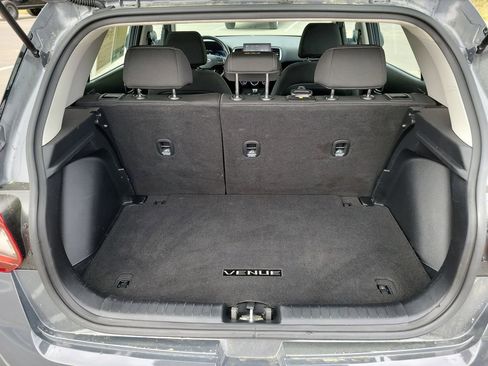Used 2024 Hyundai Venue SEL FWD image 35