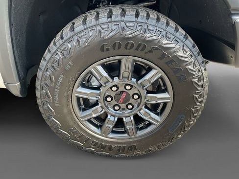 New 2026 GMC Sierra 1500 AT4X w/ LPO, Black Badging Package image 14