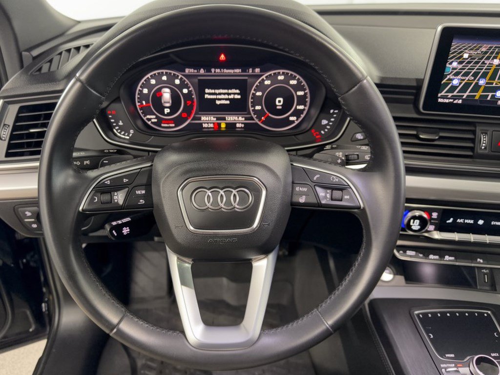 Used 2020 Audi Q5 2.0T Titanium Premium Plus AWD/4WD image 10