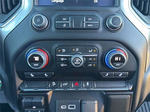 Used 2022 Chevrolet Silverado 3500 LT w/ Convenience Package image 28