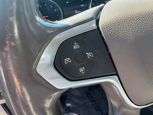 Used 2020 Chevrolet Traverse LT w/ LPO, Floor Liner Package image 42