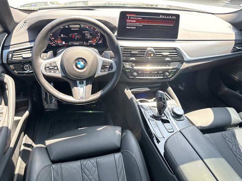 Certified 2023 BMW M550i xDrive w/ Executive Package AWD/4WD image 7