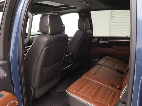 Used 2024 GMC Sierra 2500 Denali Ultimate image 21