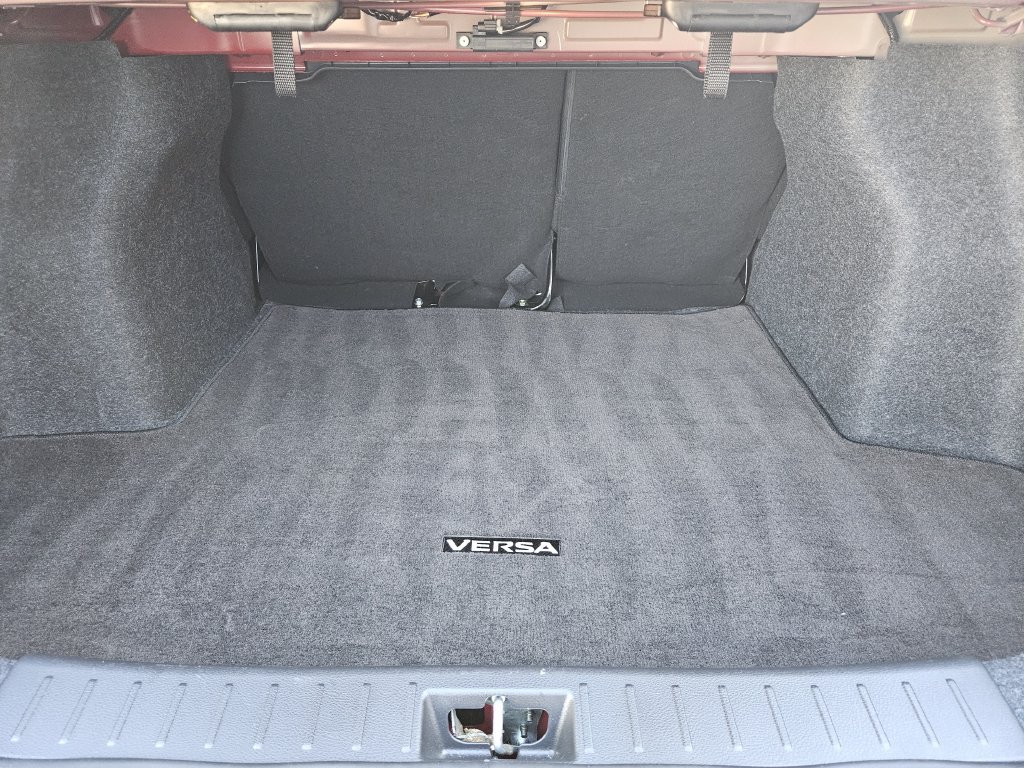 Used 2025 Nissan Versa SR w/ Trunk Package FWD image 20