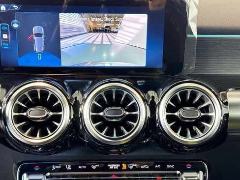 New 2026 Mercedes-Benz GLB 250 image 15