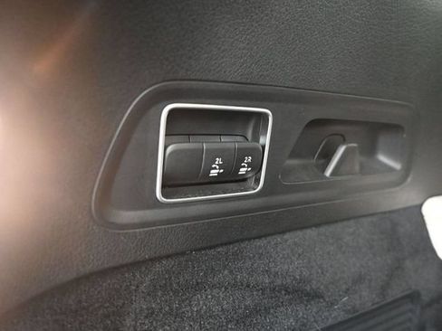 Used 2023 Mercedes-Benz GLS 450 4MATIC image 38