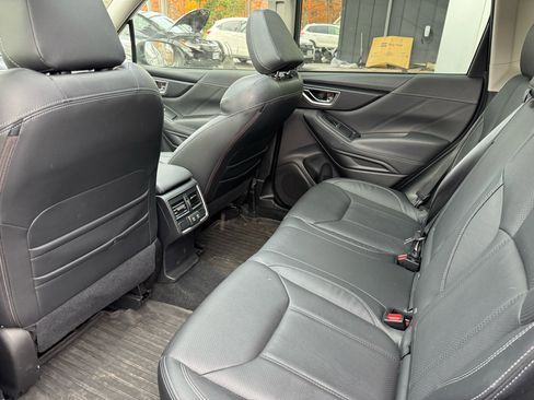 Used 2019 Subaru Forester Limited image 11