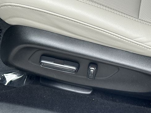 Certified 2025 Honda HR-V EX-L image 26