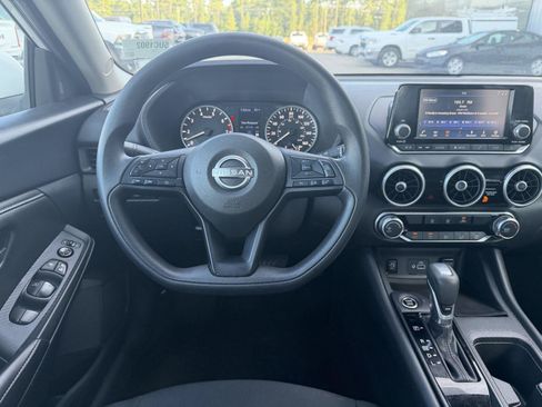 Used 2024 Nissan Sentra S FWD image 8