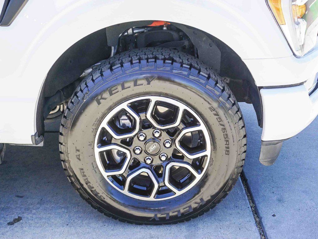 Used 2023 Ford F150 Lariat AWD/4WD image 10