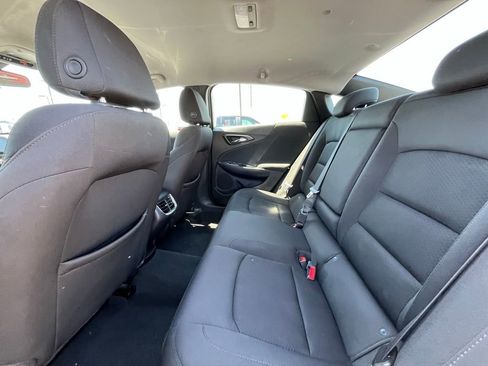 Used 2020 Chevrolet Malibu LT FWD image 19