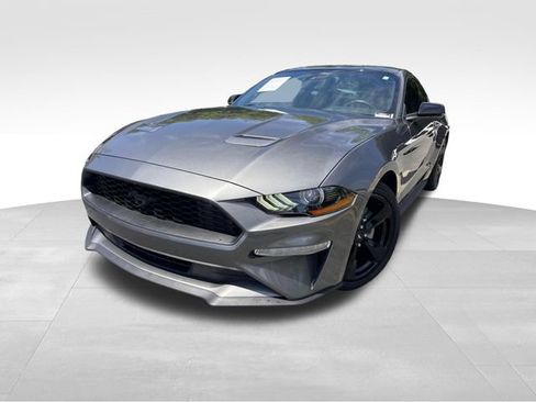 Used 2022 Ford Mustang Premium w/ Black Accent Package RWD image 9