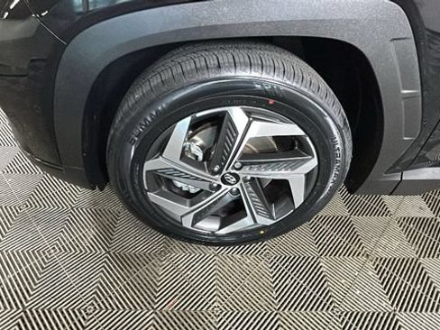 Certified 2023 Hyundai Tucson Limited FWD image 9