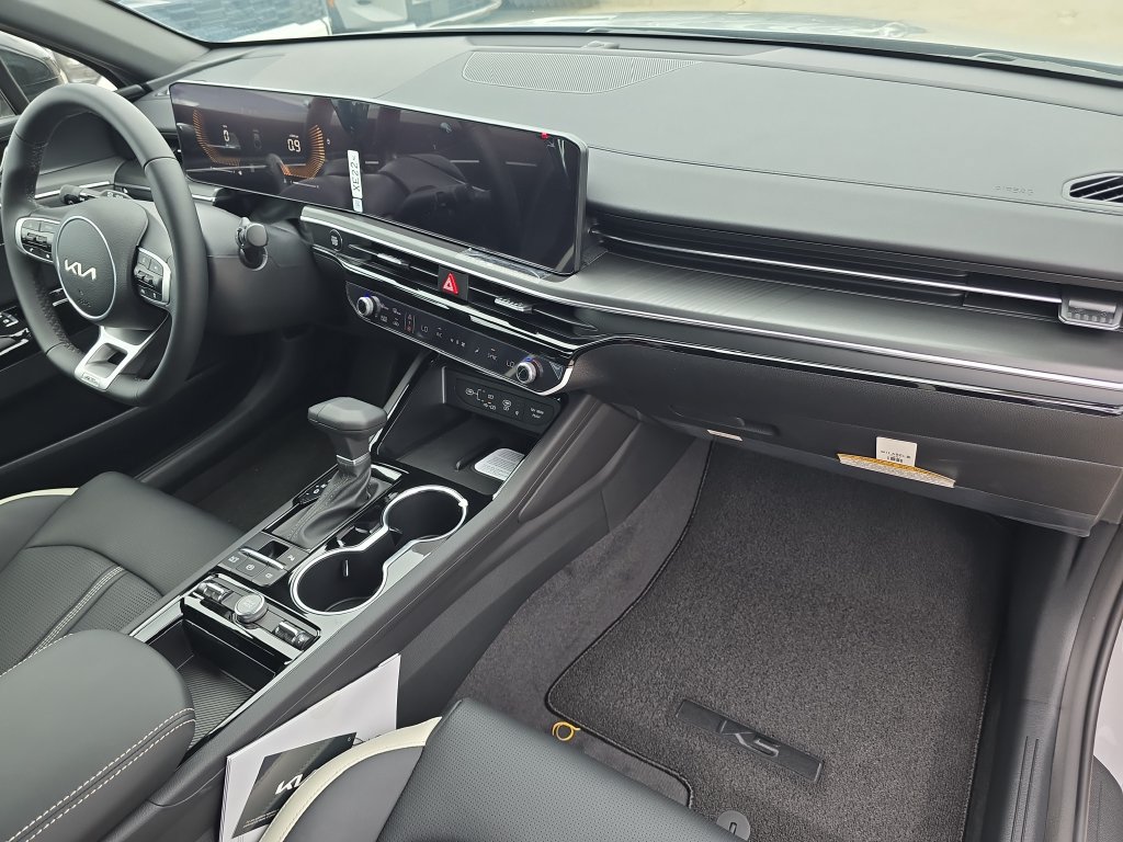 New 2026 Kia K5 GT-Line FWD image 11