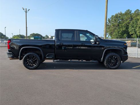 Used 2025 Chevrolet Silverado 2500 LT w/ Trail Boss Package AWD/4WD image 6