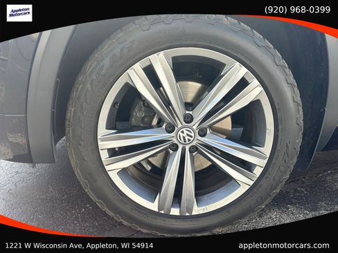 Used 2019 Volkswagen Atlas SEL R-Line AWD/4WD image 47