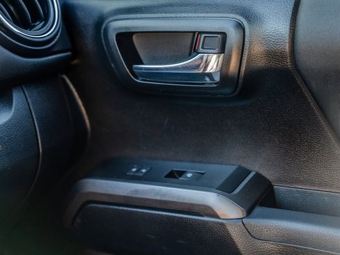 Used 2021 Toyota Tacoma TRD Sport w/ Technology Package RWD image 22