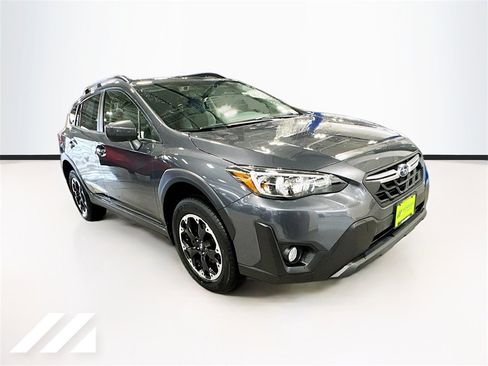 Certified 2023 Subaru Crosstrek 2.0i Premium image 3