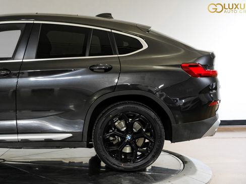 Used 2025 BMW X4 xDrive30i image 15