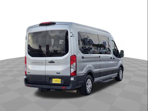 Used 2022 Ford Transit 350 XLT RWD image 4