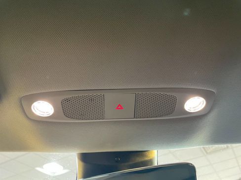 Used 2023 Tesla Model 3 Standard Range image 39