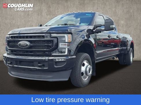 Used 2022 Ford F350 Lariat w/ Lariat Ultimate Package AWD/4WD image 4