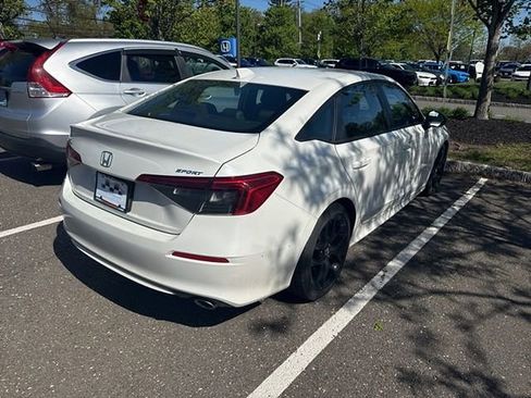 Used 2024 Honda Civic Sport image 4
