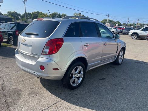 Used 2014 Chevrolet Captiva Sport LT w/ Convenience Package image 5