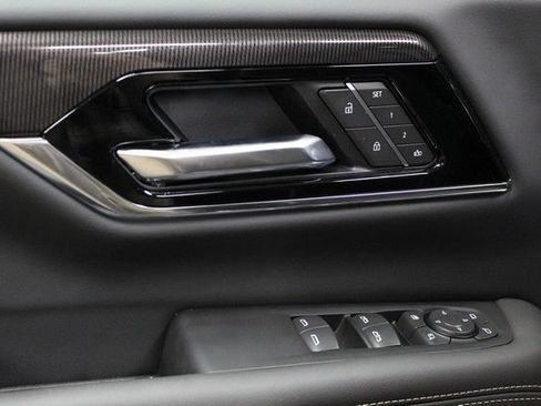 New 2026 GMC Yukon Elevation w/ Elevation Premium Package AWD/4WD image 20