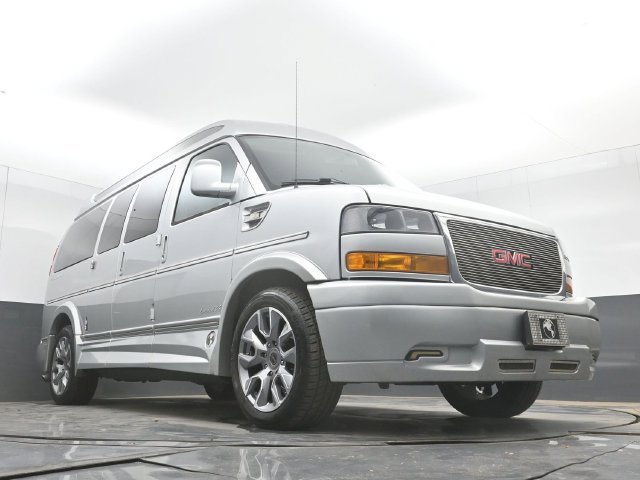 Used 2022 GMC Savana 2500 w/ Enhanced Convenience Package RWD image 51