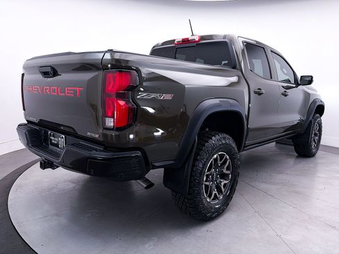 Used 2023 Chevrolet Colorado ZR2 w/ ZR2 Convenience Package III image 16