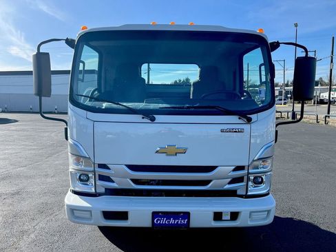 New 2025 Chevrolet Low Cab Forward image 38