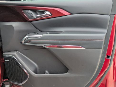 Used 2026 Chevrolet Traverse RS image 27