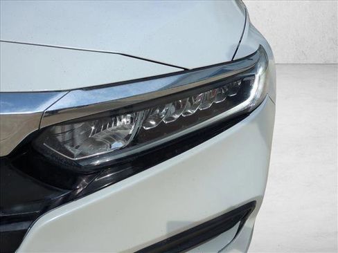 Used 2020 Honda Accord LX image 9