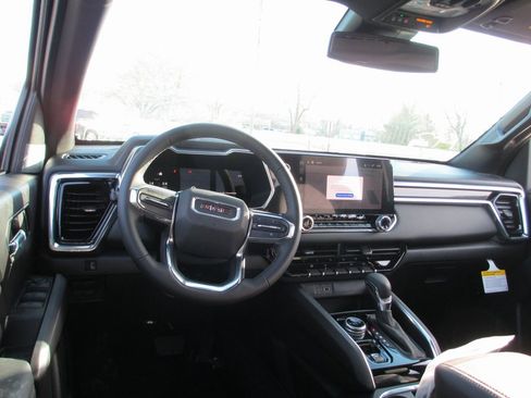 New 2026 GMC Canyon Elevation w/ Convenience Package image 15