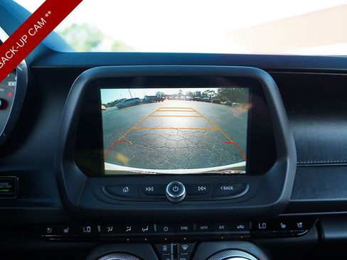 Used 2017 Chevrolet Camaro SS RWD image 11