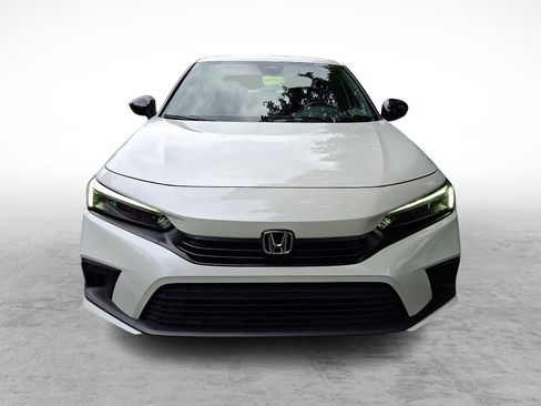 Used 2023 Honda Civic Sport image 2