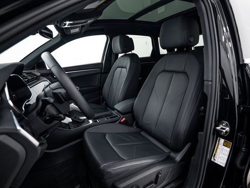 Certified 2025 Audi Q3 2.0T Premium Plus w/ Premium Plus Package AWD/4WD image 15