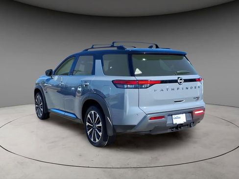 New 2026 Nissan Pathfinder Platinum image 3