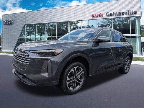 Used 2025 Audi Q5 Premium w/ Convenience Package image 1