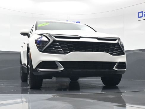 Certified 2023 Kia Sportage LX image 39