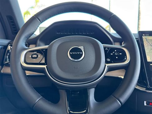 New 2026 Volvo XC90 B6 Plus w/ Protection Package Premier image 24